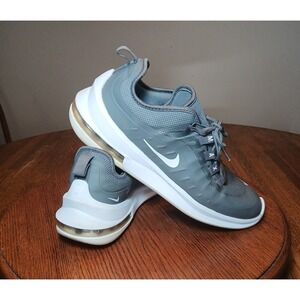 Nike Air Max Axis Men's Size 8.5 Gray White Running Shoes Sneakers Athletic